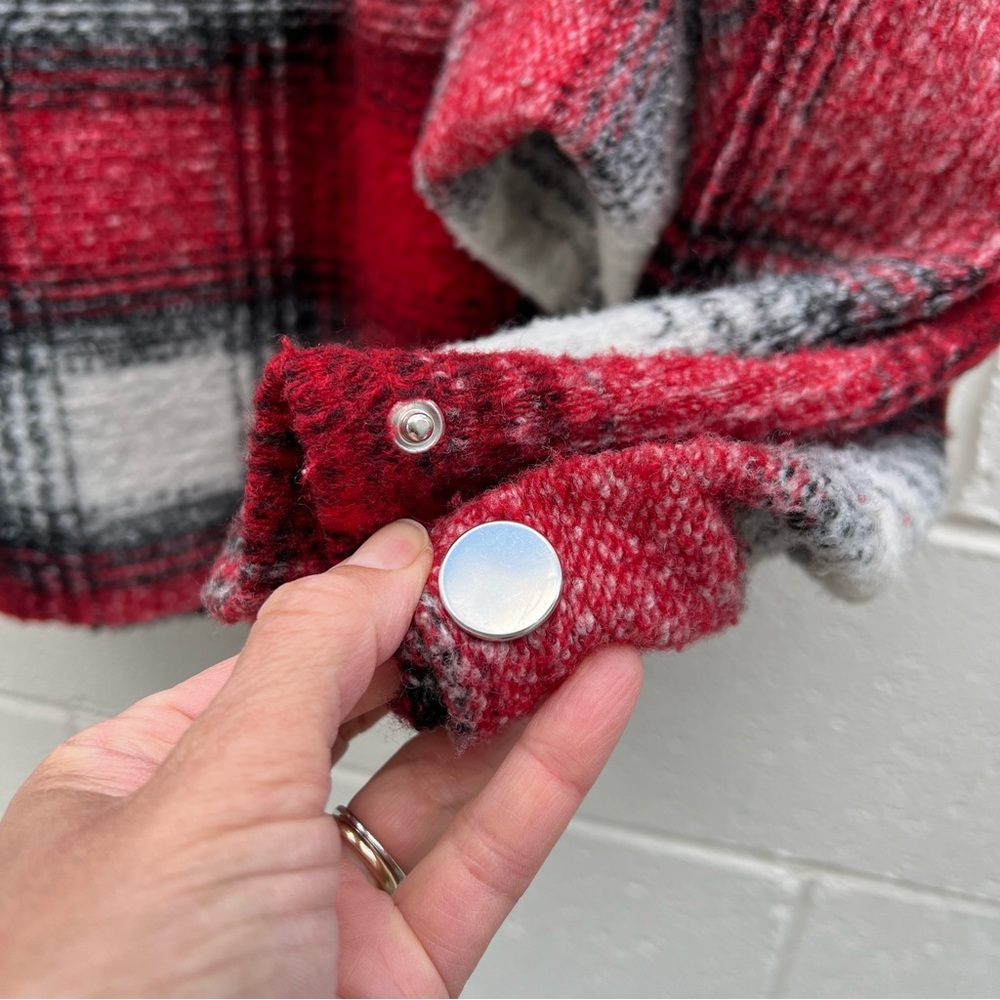 Zara women’s bat wing sleeve flannel shirt. - Picture 4 of 7